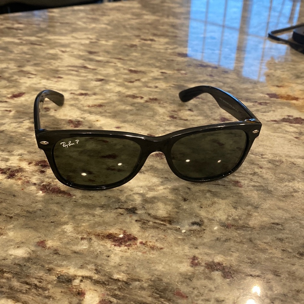 Ray ban new wayfarer black polarized